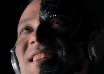 Vote For Me: Dj Colouring