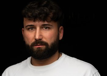 Vote For Me: DJ Riccardo De Gennaro